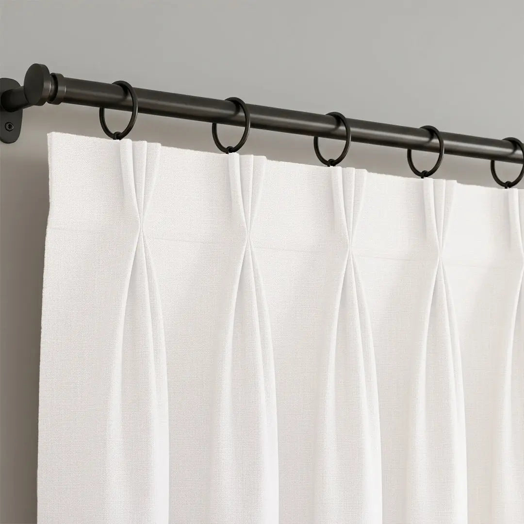 pinch pleat with black box