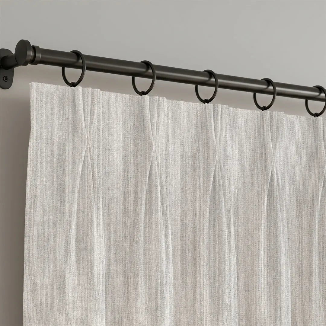 pinch pleat with black box